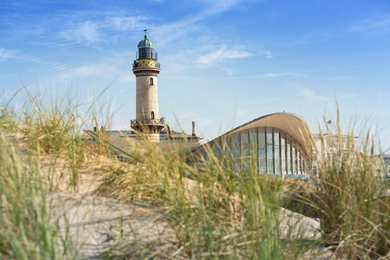 Kapitaenshaus In Wasserlage! Traumapartments Warnemuende ロストック エクステリア 写真